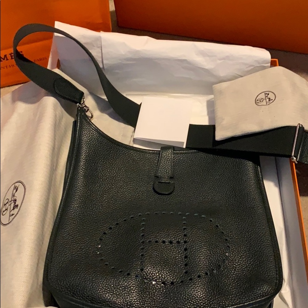 Hermès Evelyn 3 GM Vert Fonce Clemence Leather